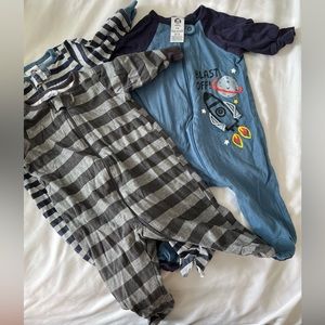 Bundle of 3 zipper footies for Baby 0-3month